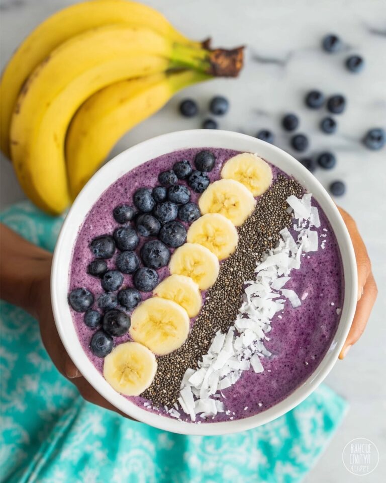 Blueberry Muffin Smoothie Bowl Recipe
